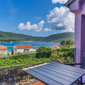 Gasthuis Lavanda, Cres